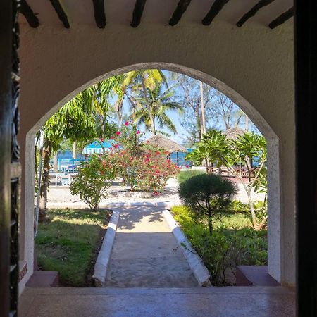 F-Zeen Boutique Hotel Zanzibar Uroa Exterior photo